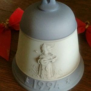 M.J.Hummel Christmas Bell "Festival Harmony"